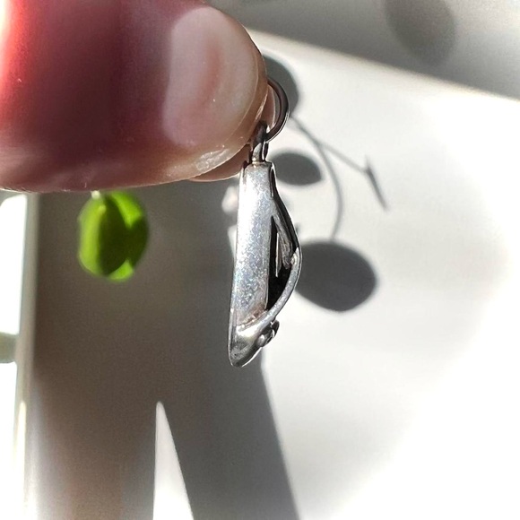 Ballet Slipper Charm 🩰 - Picture 4 of 4